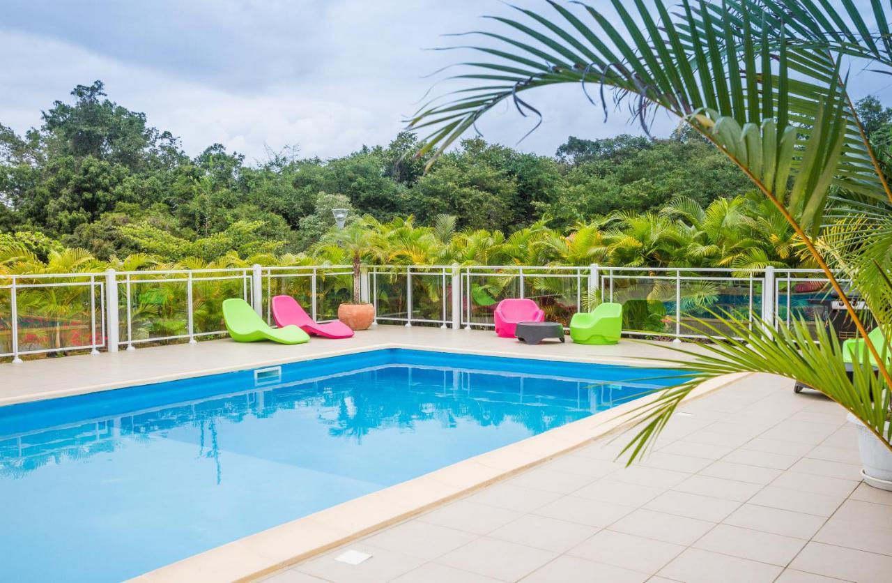 Les Villas De Boisvin Le Moule Luaran gambar